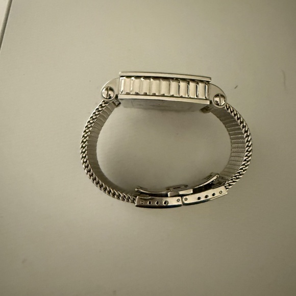 Treasury Swiss watch - Picture 4 of 5